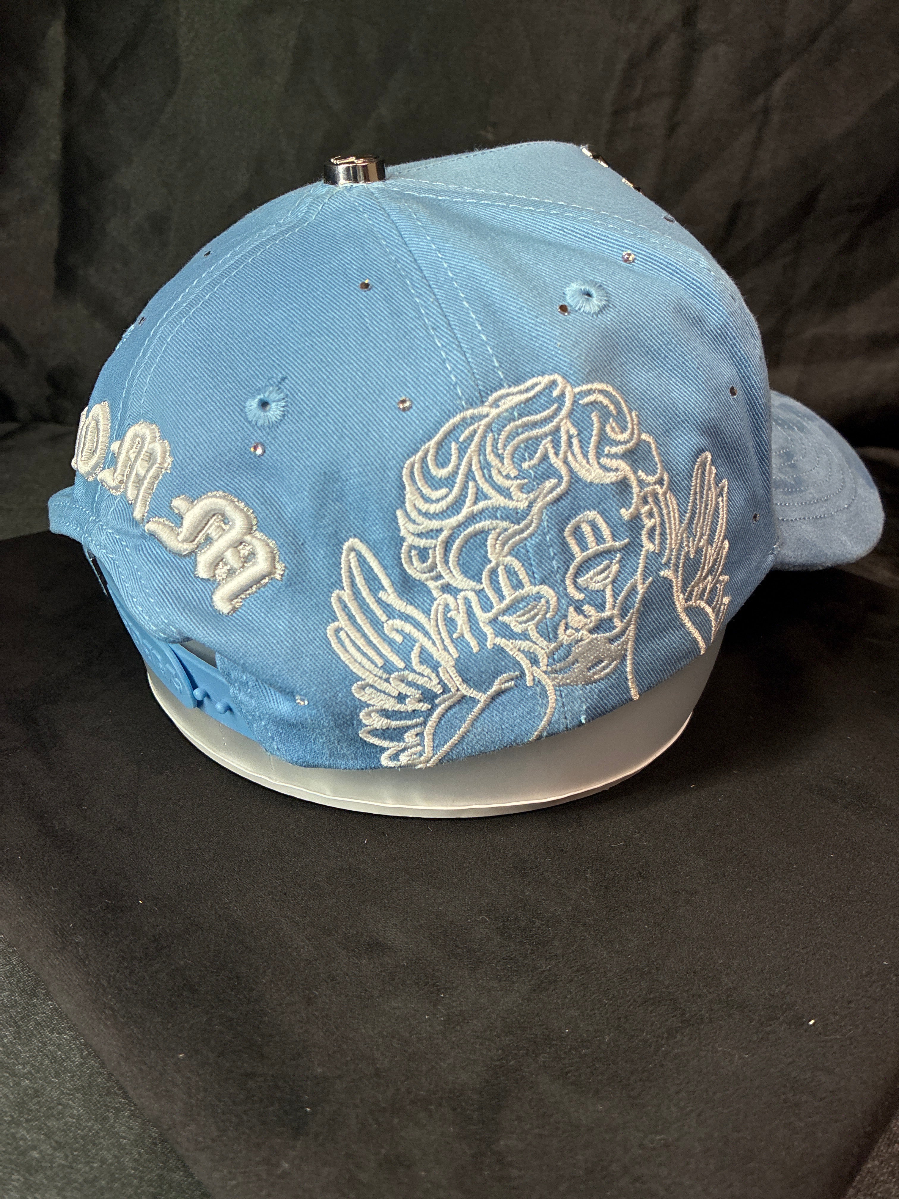 Momm Hats modelo "Blue Angel 🩵💎