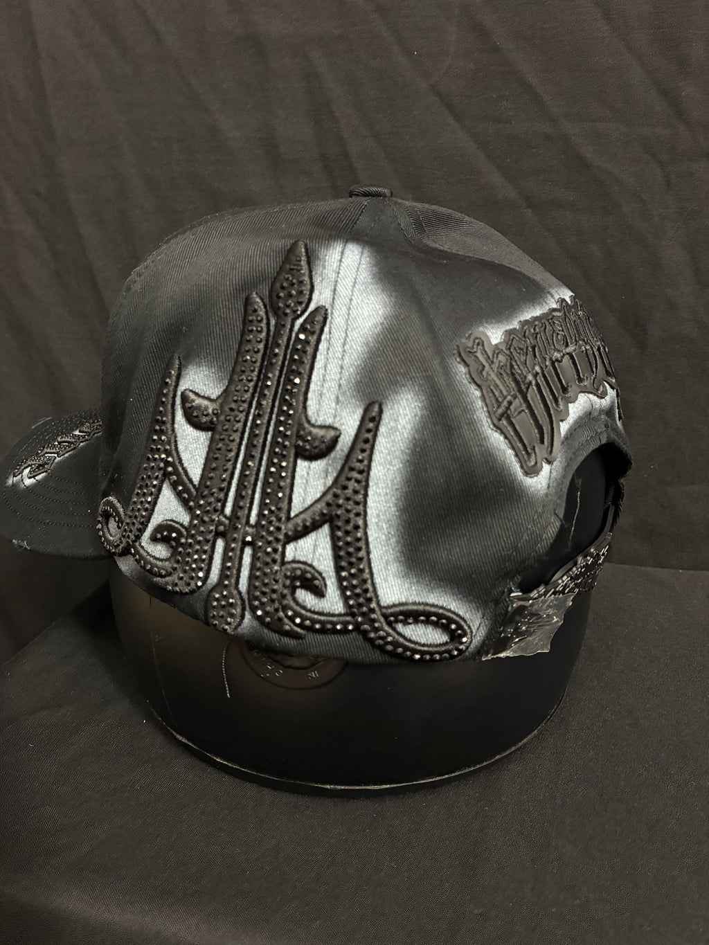 31-0" Black. (31 Hats) x David Benavídez.