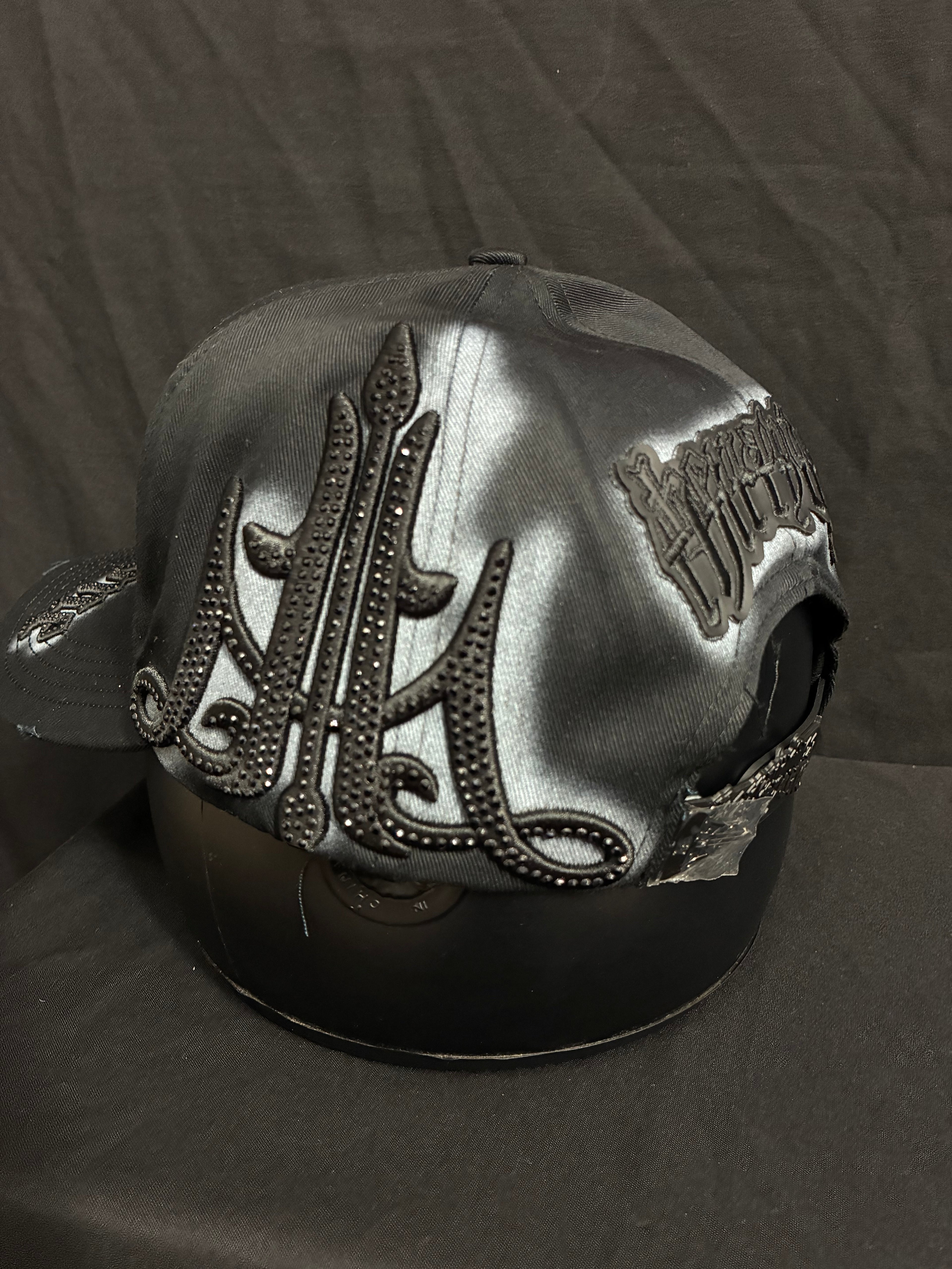 31-0" Black. (31 Hats) x David Benavídez.