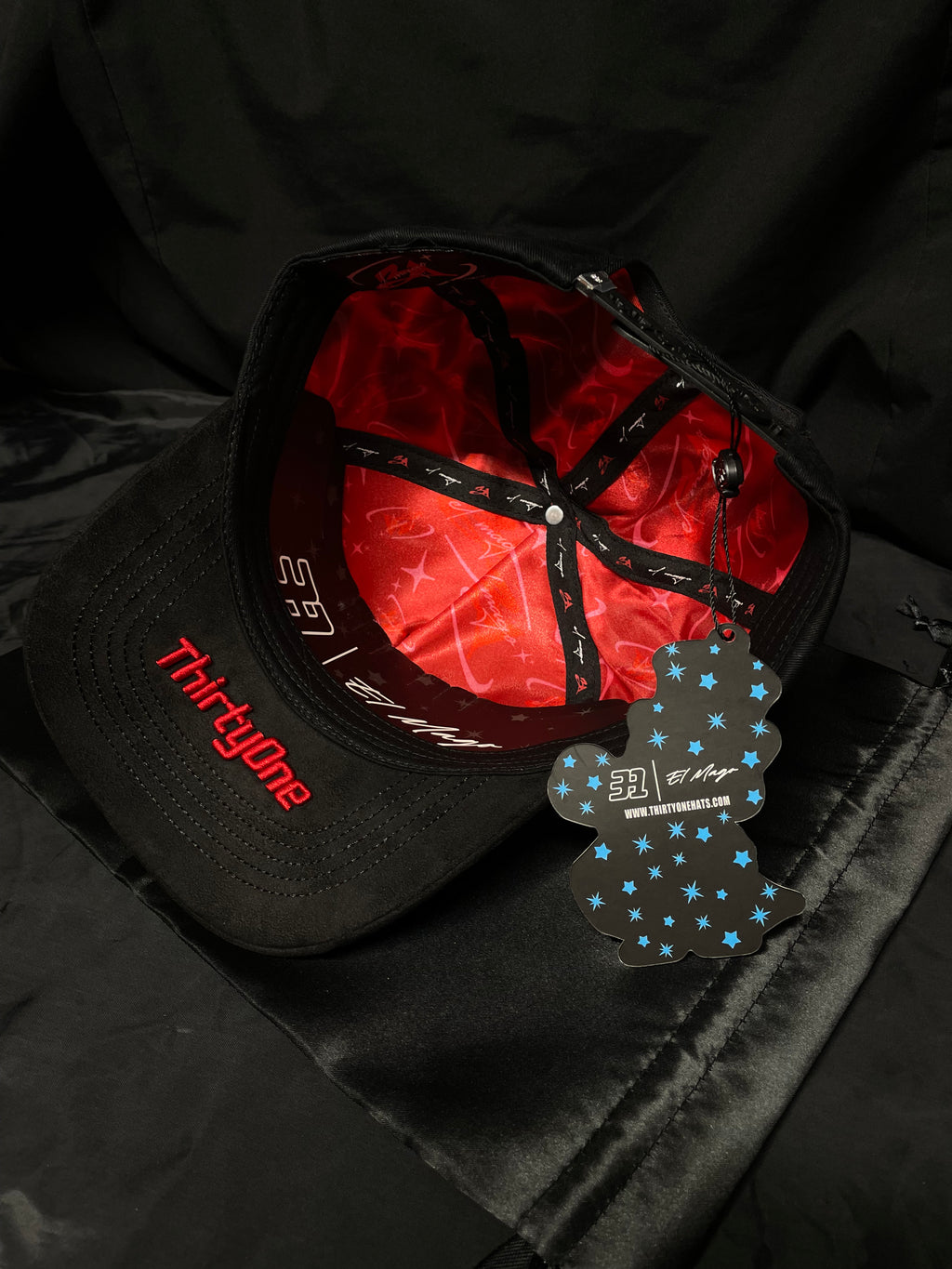 Thirty One Hats El Mago Red.❣️