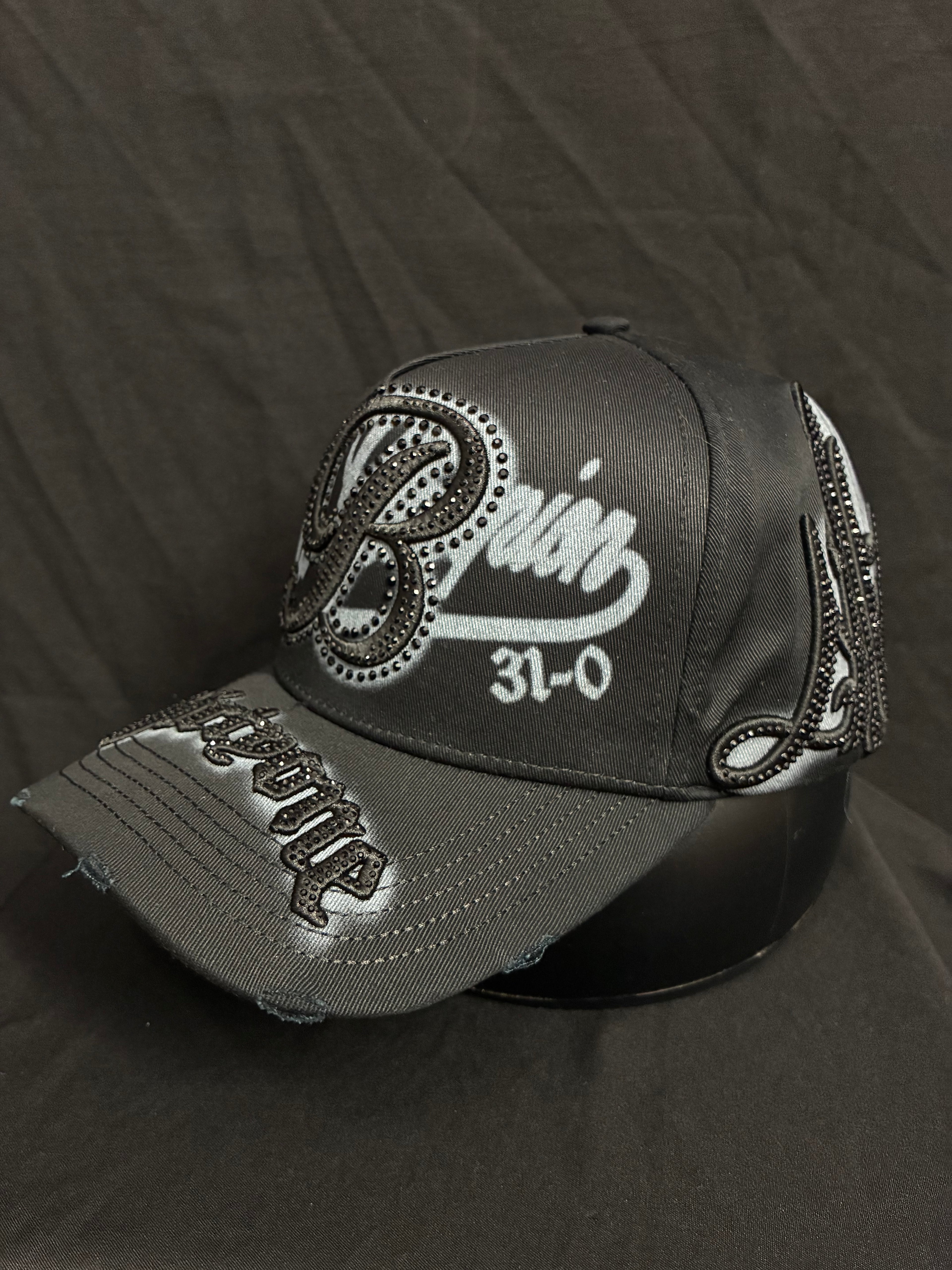 31-0" Black. (31 Hats) x David Benavídez.