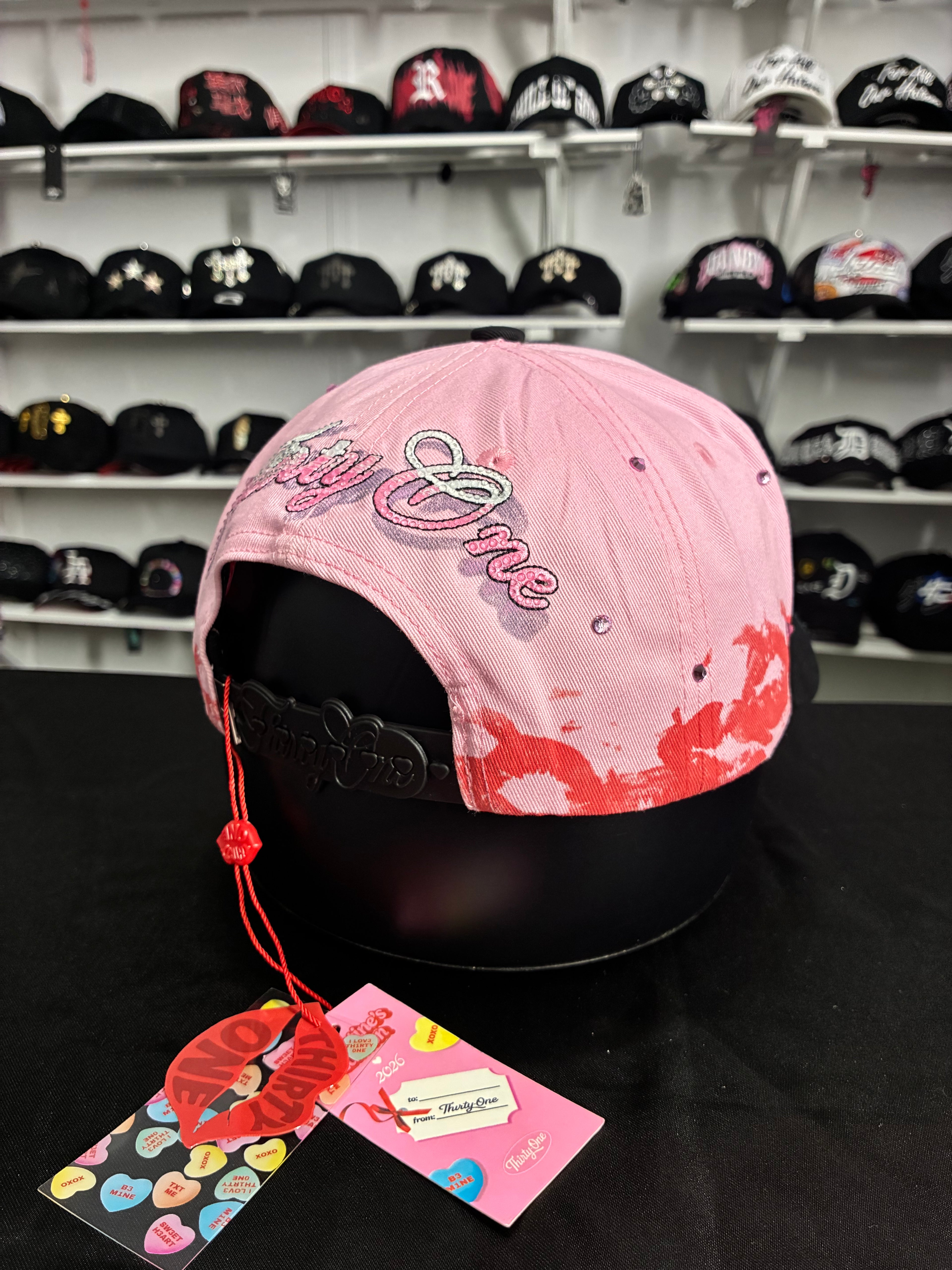 ThirtyOne Hats,modelo "LA XOXO"💋
