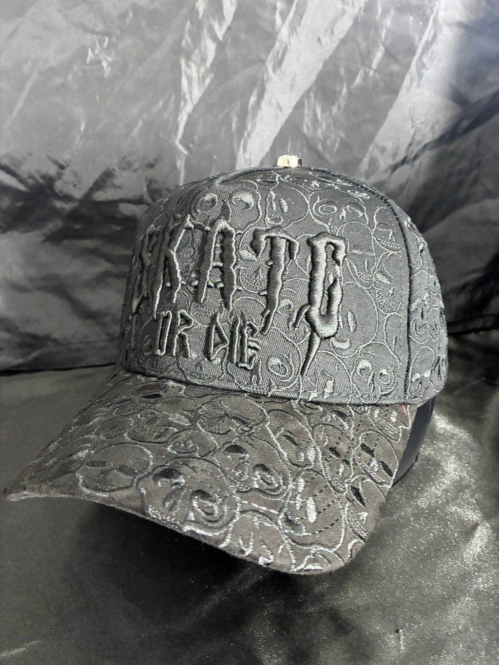 Barbas Hats x Rich The Kid modelo "Skate or Die"